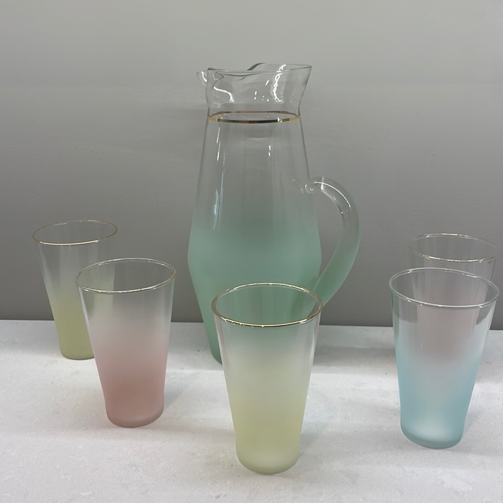 Vintage Mid Century Modern Ombré, Blendo Pitcher and 5 Glasses .